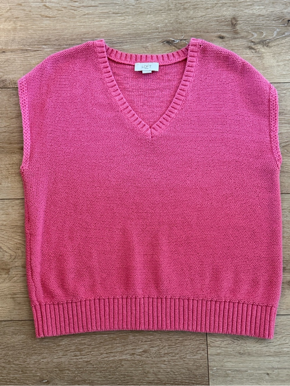 LOFT Pink V‑Neck Knit Sweater Vest w/ cap sleeve
